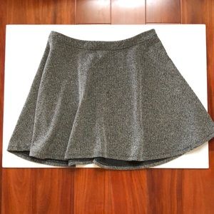 Preowned Abercrombie Fitch Gray Short Skirt